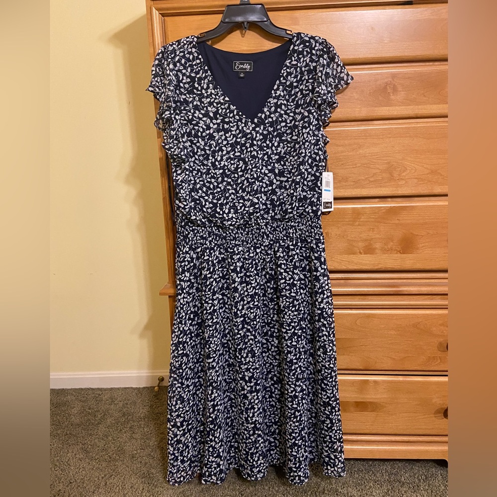 Everlily dress, new, tags attached. Blue patterned with elastic stretch waist.